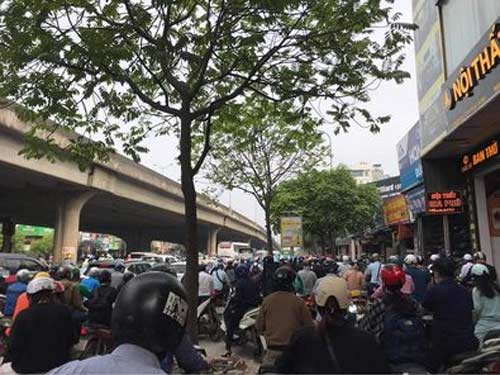 Ảnh tắc đường 2021 hài hước