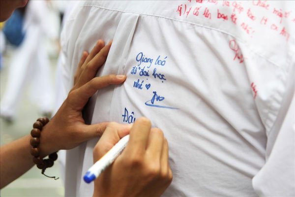 STT chia tay thầy cô khi ra trường