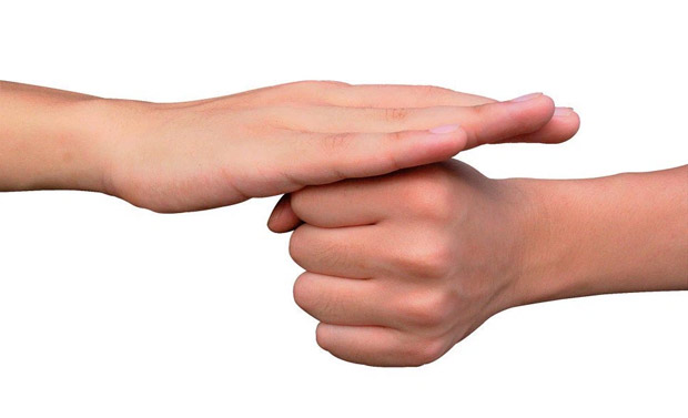 Câm điếc bẩm sinh có phải là khuyết tật không?