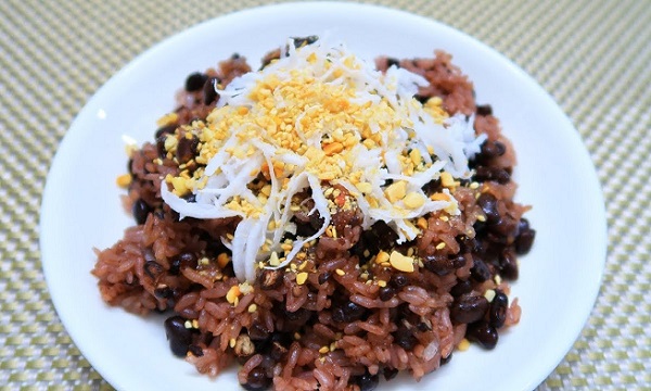 Xôi đậu đen có thắp hương được không?