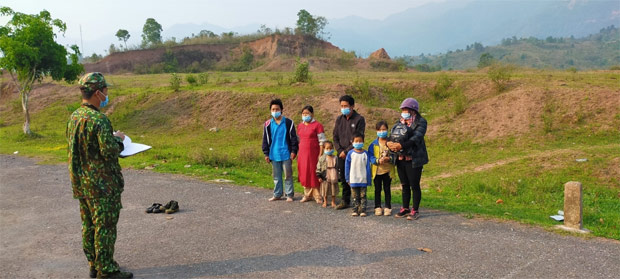 Nhập cảnh, xuất cảnh trái phép là gì?