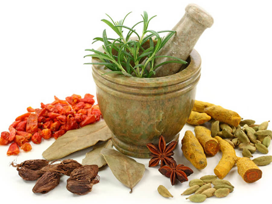 Dùng loại nước này để lau dọn bàn thờ