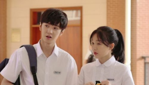 Lịch chiếu phim Bí mật nơi góc tối