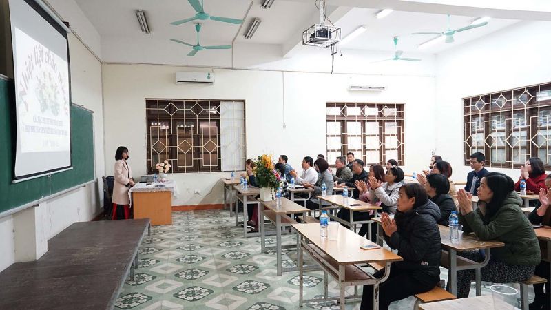 Đi họp phụ huynh đầu năm nên hỏi gì