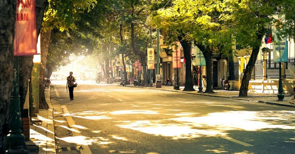 1 tháng có 12 ngày chỉ nắng, 8 ngày chỉ mưa và 11 ngày chỉ mây mù. Tháng đó có thể là?