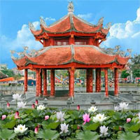 Thủy Đình là cách gọi khác của sân khấu loại hình nghệ thuật nào?