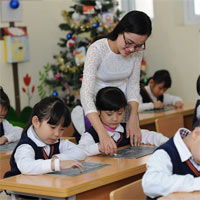 Câu tục ngữ nhất tự vi sư bán tự vi sư nói đến điều gì?