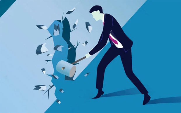 Sự khác nhau giữa pháp luật và kỉ luật.