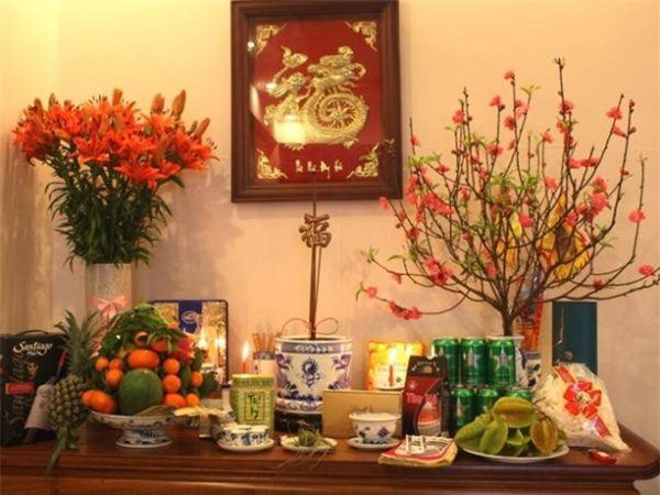 9 điều tuyệt đối phải kiêng kỵ trên bàn thờ ngày Tết kẻo mất lộc