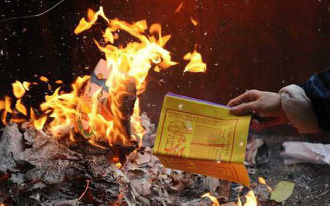 Hoá vàng ngày mùng 2 Tết có được không?