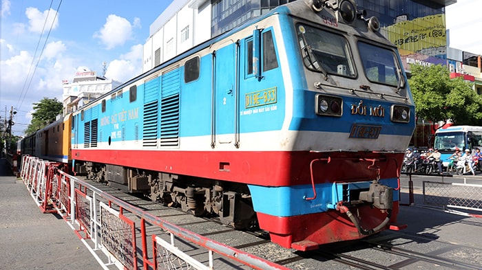 Lịch bán vé tàu Tết Quý Mão 2023