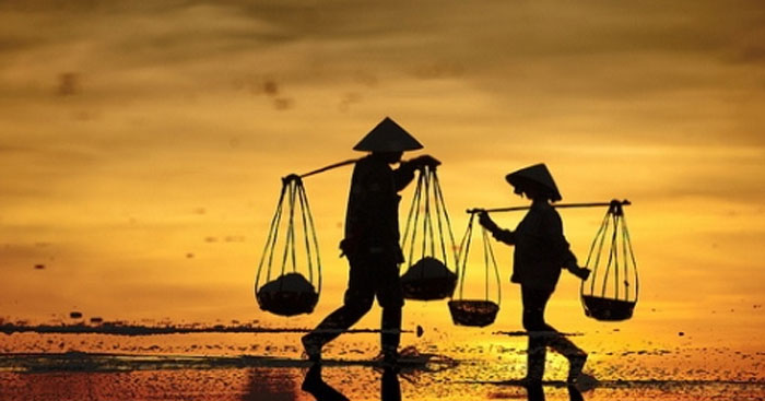 cảm nhận về hình ảnh bà Tú trong bài thơ Thương vợ