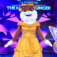 Lời bài hát Hơn Em Chỗ Nào - Tí Nâu Thùy Chi