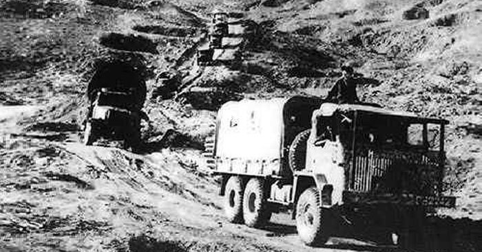  cảm nhận 2 khổ đầu bài Tiểu đội xe không kính