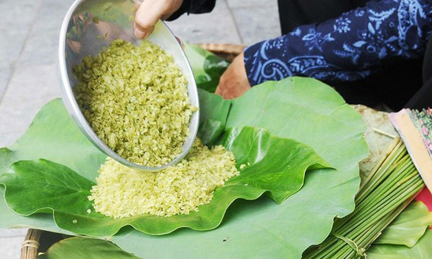 Xác định chủ đề văn bản Cốm vòng