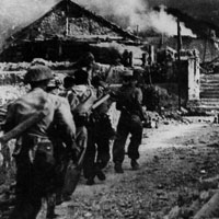 Phương châm kháng chiến nào nhằm chống lại âm mưu “đánh nhanh thắng nhanh” của thực dân Pháp xâm lược?