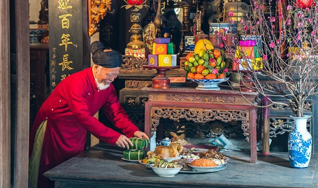 Soạn văn biểu cảm về con người sự việc