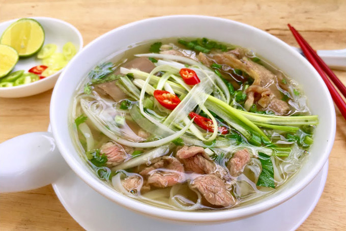 Tả món phở