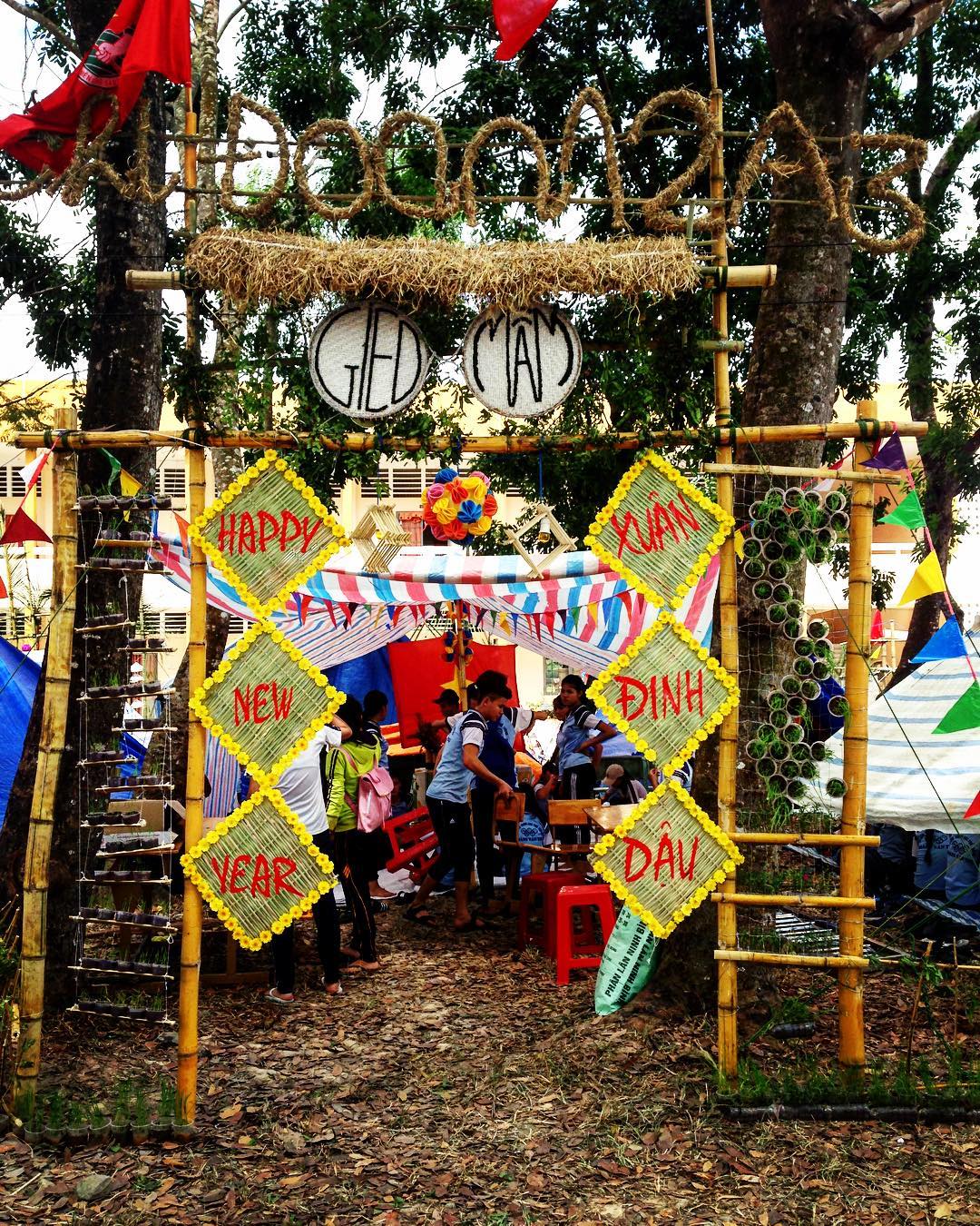 Mẫu cổng trại 26/3 đẹp nhất