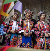 Đoạn văn cảm nhận về những giá trị sống được bộc lộ qua lễ rửa làng của người Lô Lô