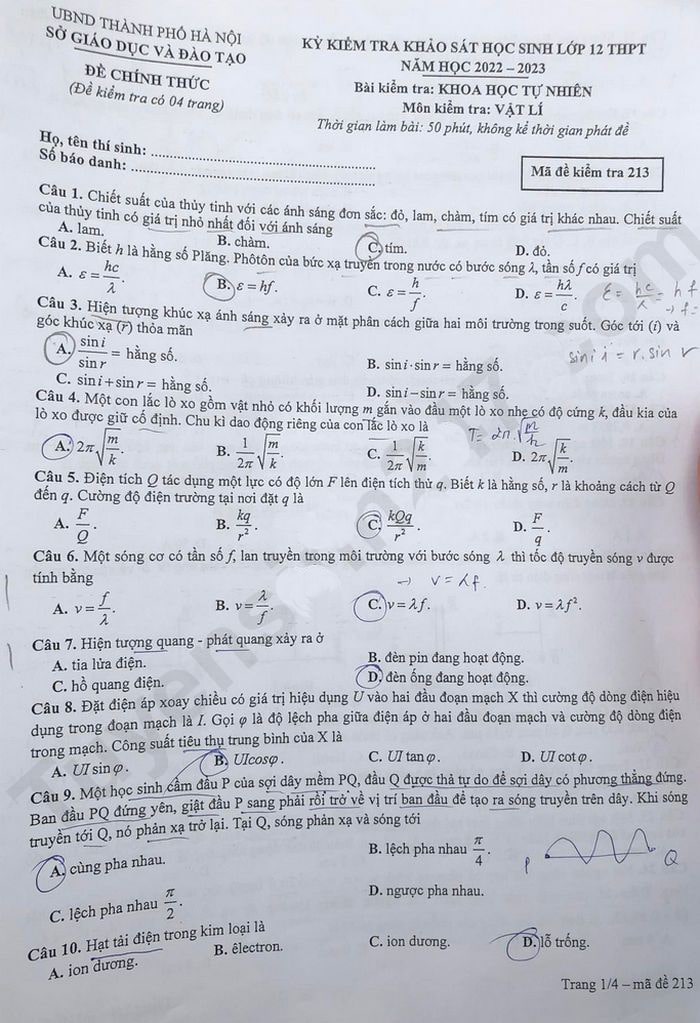 Đề thi thử tốt nghiệp THPT 2023 Hà Nội môn Vật lý - mã đề 213