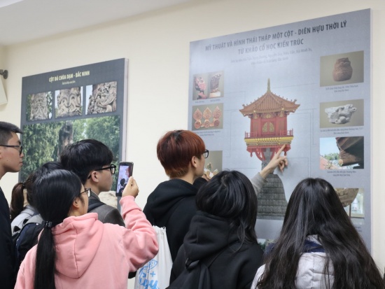 Câu 7 trang 113 SGK văn 10 CTST tập 2