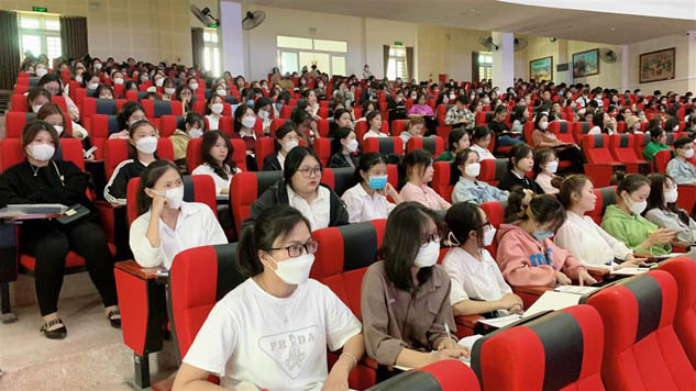 Tuần sinh hoạt công dân đầu khóa là gì