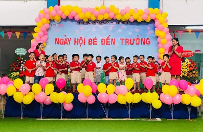 Trang trí sân khấu khai giảng mầm non