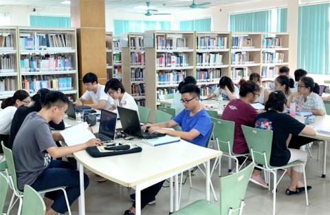 Thủ thư là gì? Thủ thư làm những công việc gì?