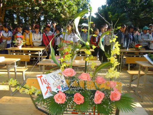 Bài thuyết trình cắm hoa 20/11 ý nghĩa nhất