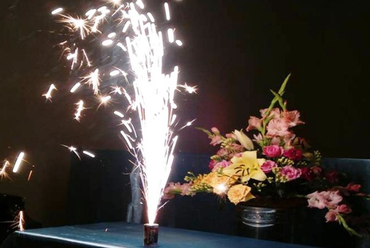 Cá nhân có được phép bán pháo hoa do Bộ Quốc phòng sản xuất không