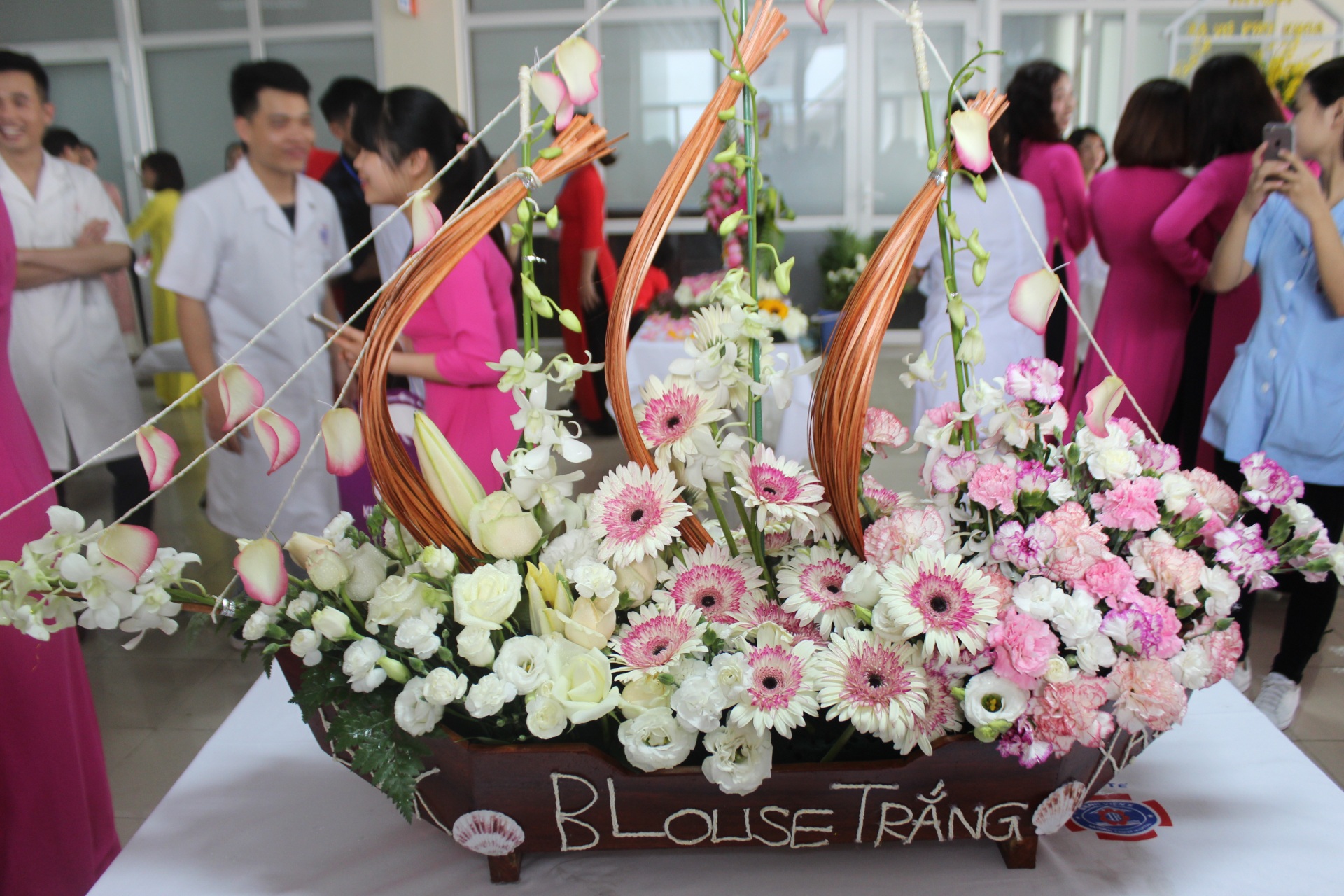 Bài thuyết trình hội thi cắm hoa 8/3