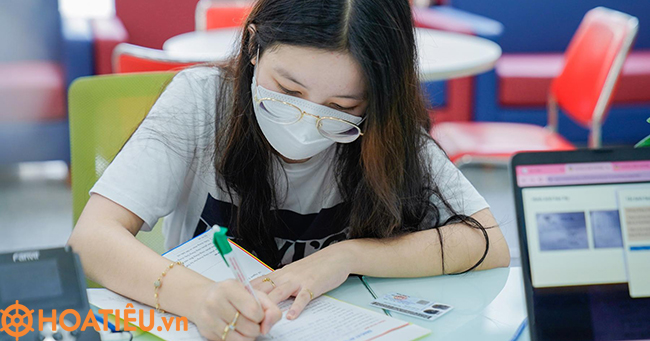 Xác nhận nhập học trực tuyến đại học 2024