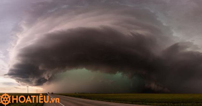 Mưa giông hay Mưa dông?