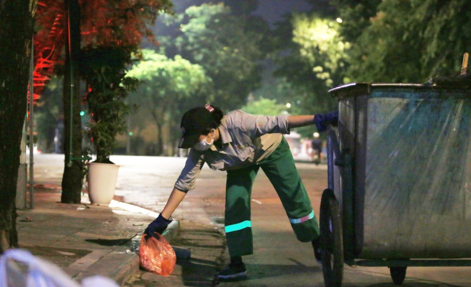 Tiếng chổi tre đọc hiểu