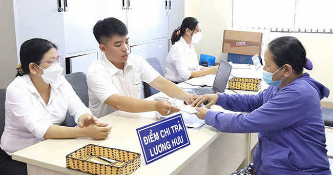 Chế độ nghỉ hưu trước tuổi mới nhất từ 1/1/2025