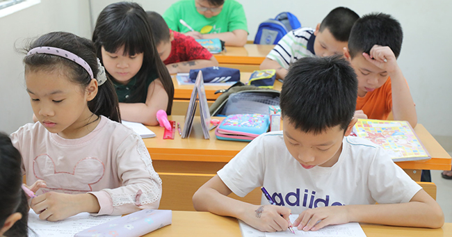 Giáo viên tiểu học không được dạy thêm trong mọi trường hợp đúng không?