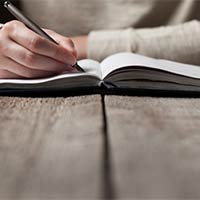 PowerPoint Ngữ văn 9 Bài 7: Một kiểu phát biểu luận đề độc đáo của Xuân Diệu ở bài thơ Vội Vàng