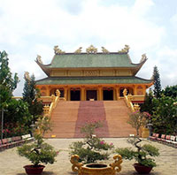 Phân tích tác phẩm Vào chùa gặp lại