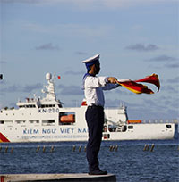 Phân tích vẻ đẹp của hình tượng người lính đảo trong bài Lính đảo hát tình ca trên đảo