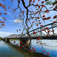 PowerPoint Ngữ Văn 8 Bài 2: Ca Huế trên sông Hương