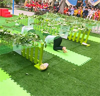 Giáo án mầm non: Trườn theo hướng thẳng