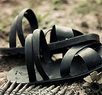 Giáo án mầm non: Nhận biết ba lô - đôi dép