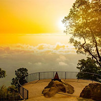 PowerPoint Tiếng Việt 5: Một ngày ở Đê Ba