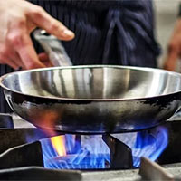 PowerPoint Khoa học 4 Bài 13: Sự truyền nhiệt và vật dẫn nhiệt