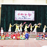 Giáo án Sinh hoạt dưới cờ lớp 7 chủ đề: Thầy cô - người bạn đồng hành tuần 11