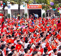 Giáo án Sinh hoạt dưới cờ lớp 8 chủ đề: Môi trường học đường tuần 1