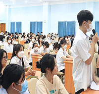 Giáo án Sinh hoạt dưới cờ lớp 8 chủ đề: Hiểu bản thân, Chọn đúng nghề tuần 32