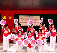 Giáo án sinh hoạt dưới cờ lớp 1 tuần 11 chủ đề: Hội diễn văn nghệ chào mừng Việt Nam 20 - 11