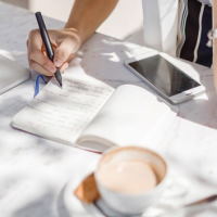 PowerPoint Ngữ văn 6 Bài 4: Trình bày suy nghĩ về tình cảm của con người với quê hương